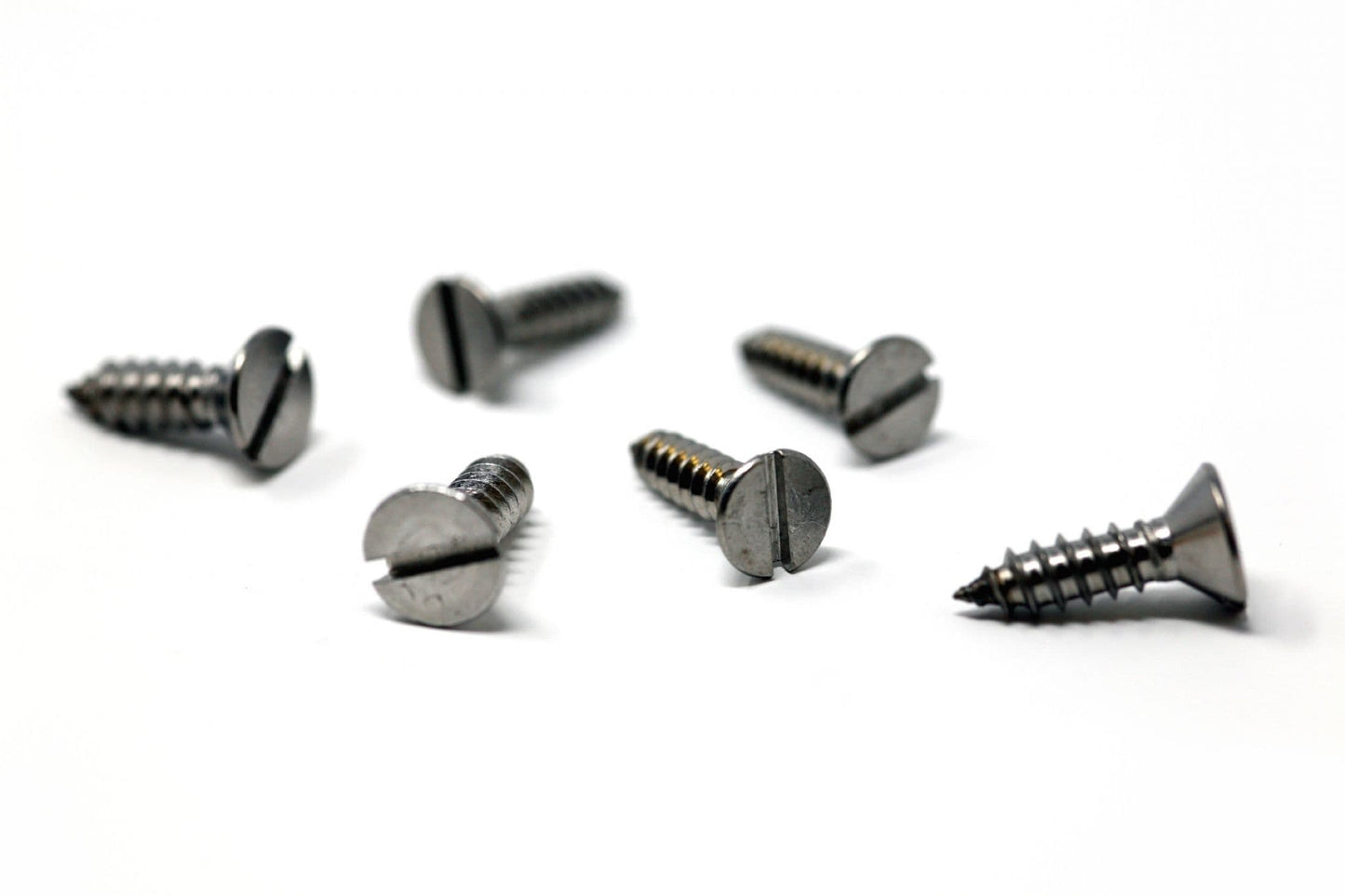 Screw 5mm x 20mm
